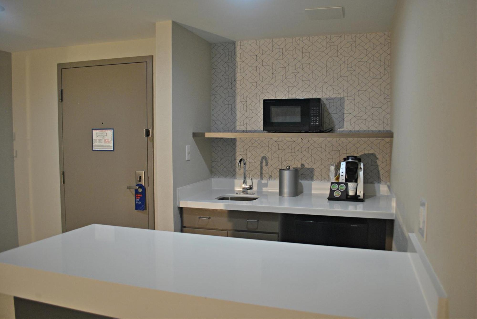 Holiday Inn Express Hotel & Suites Dover By Ihg Eksteriør billede