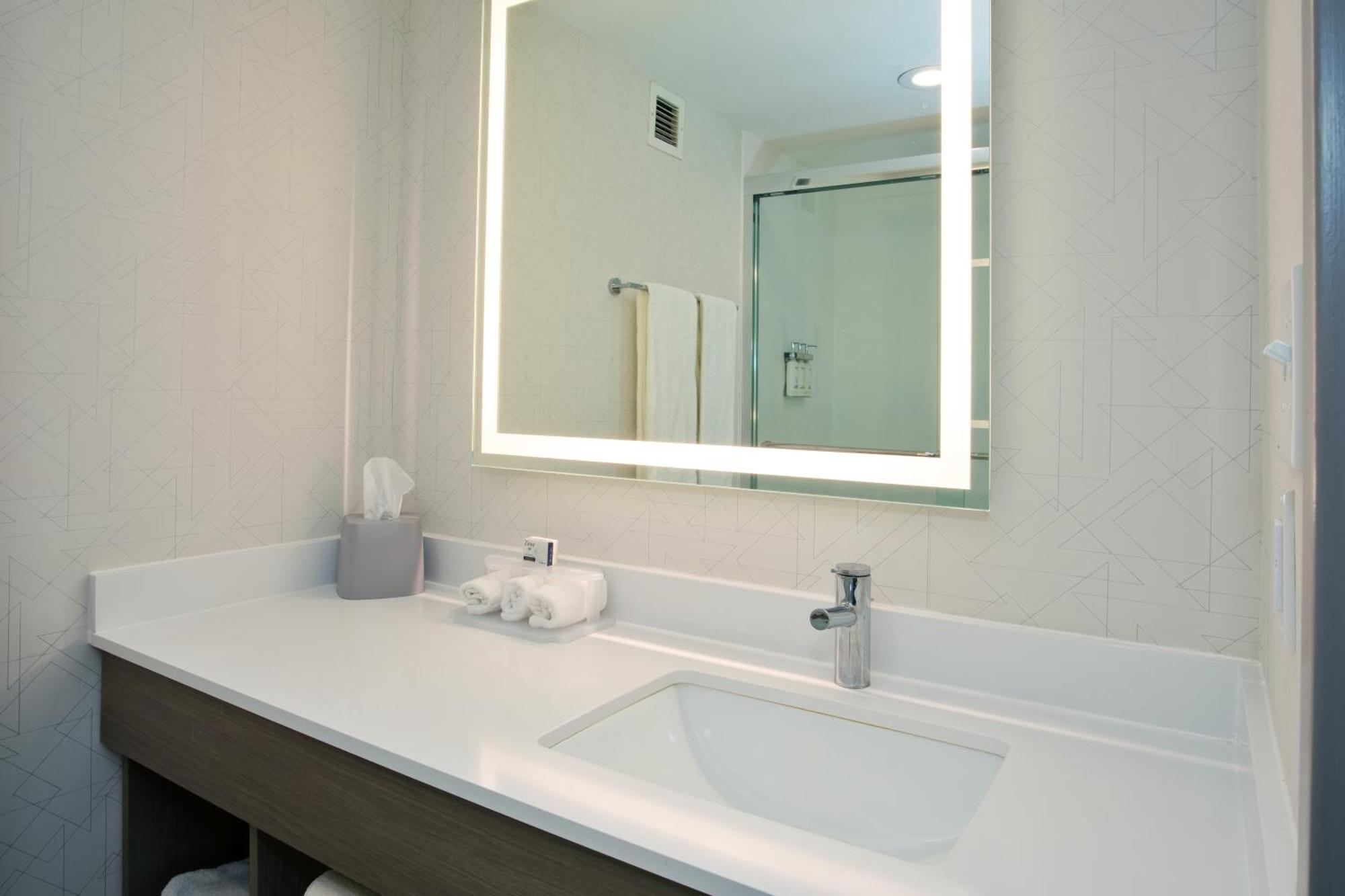 Holiday Inn Express Hotel & Suites Dover By Ihg Eksteriør billede